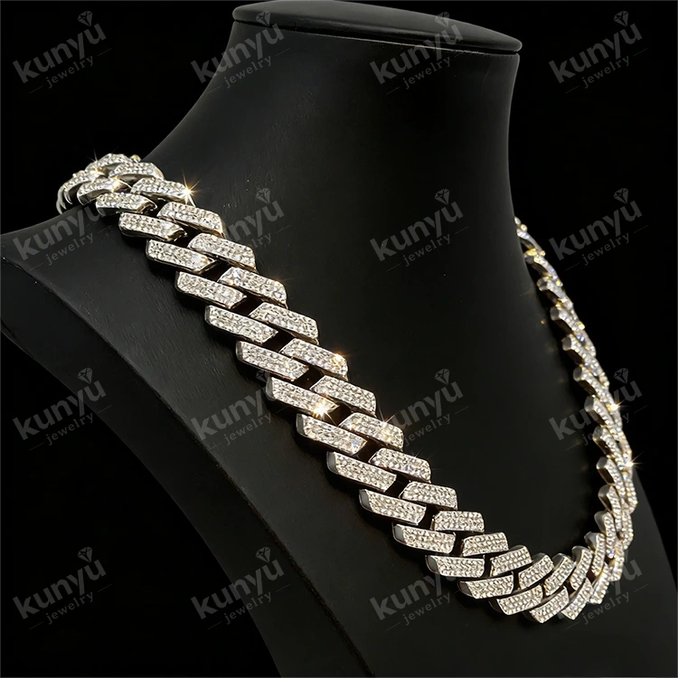 Trendi Kuba Streetwear Choker