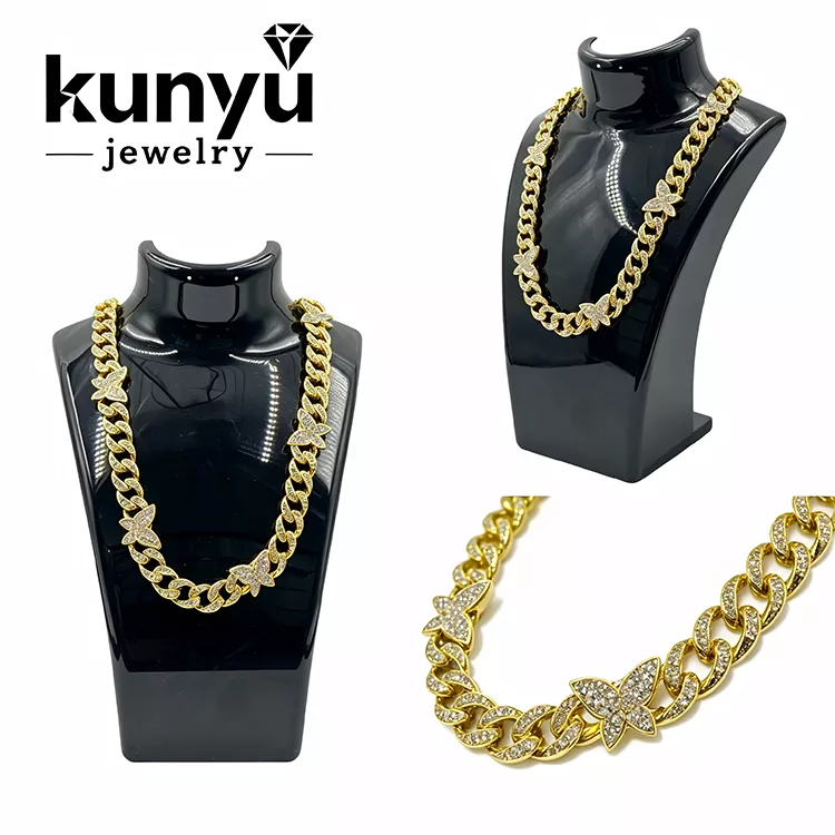 Urban Fashion Kuba Kalung